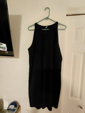 Old Navy Black Sleeveless Midi Dress